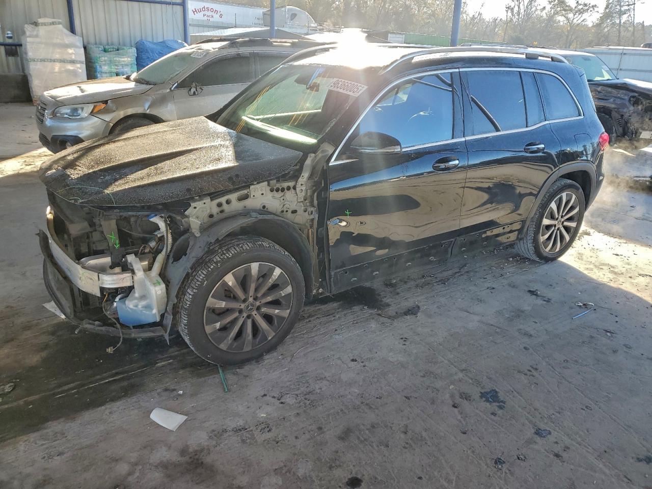 Mercedes-Benz GLB 250 Image 1