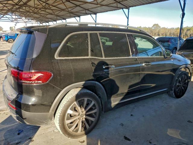 Mercedes-Benz GLB 250 Image 2