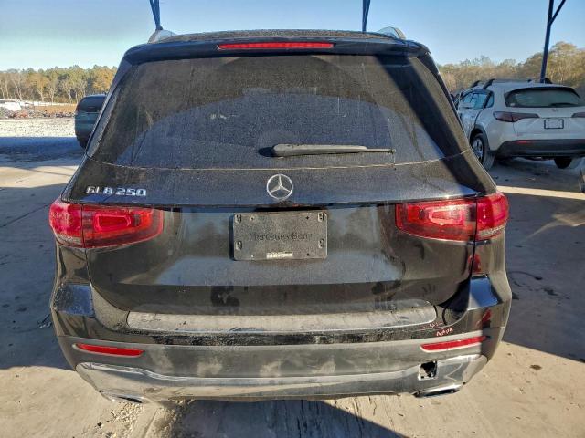 Mercedes-Benz GLB 250 Image 5