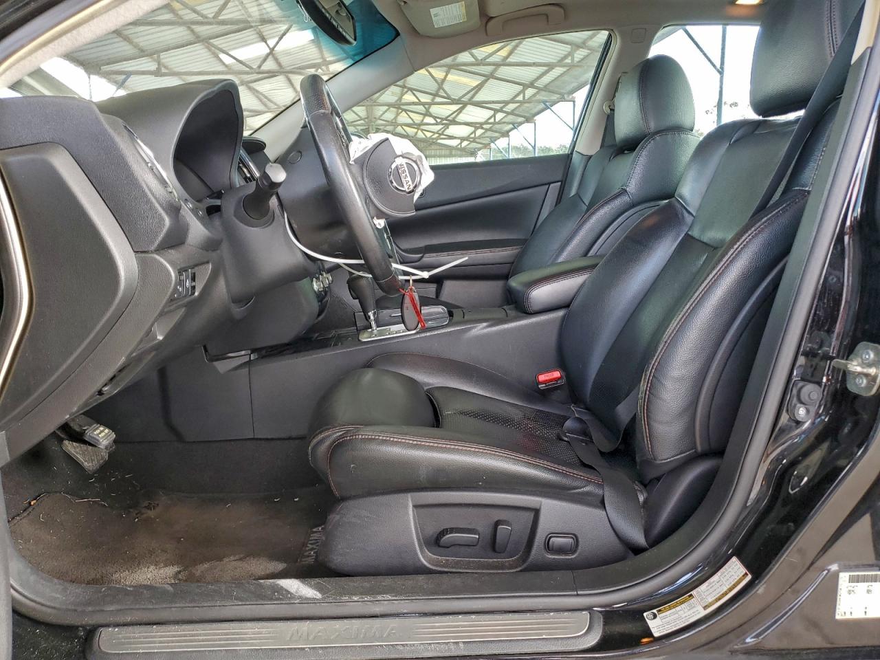 Nissan Maxima S Image 5