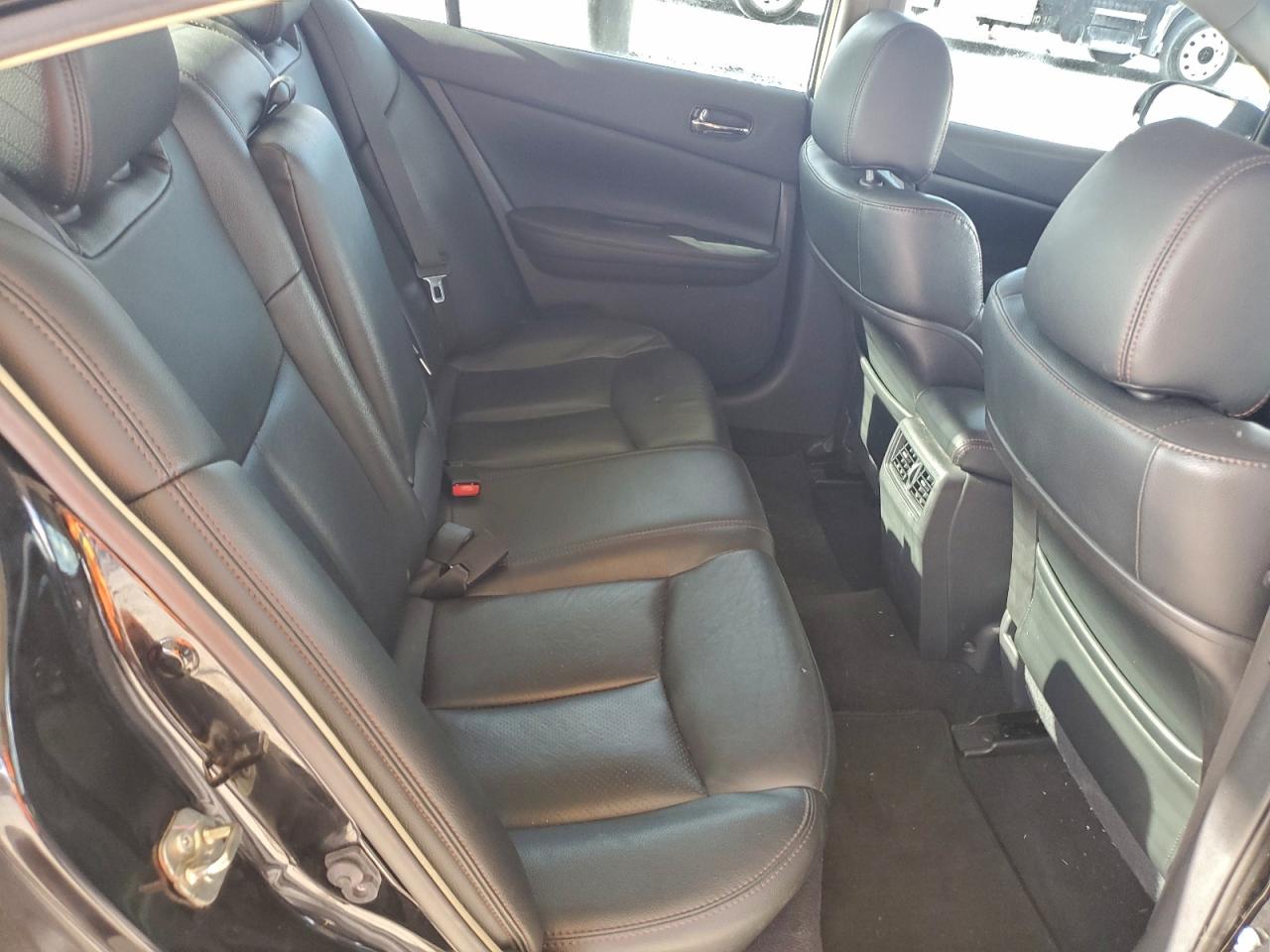 Nissan Maxima S Image 12