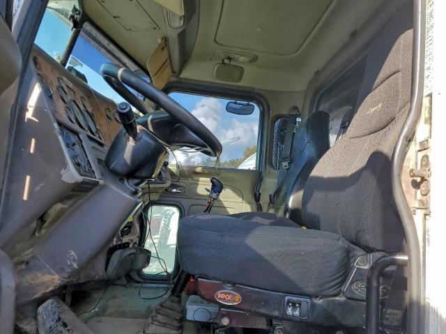 Peterbilt 357 Image 3