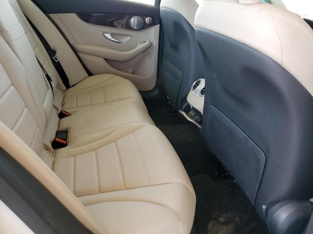 Mercedes-Benz C-Class 300 Image 2