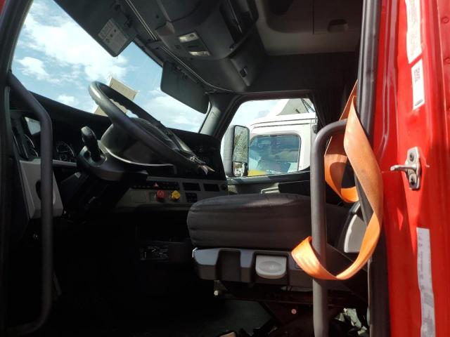 Freightliner Cascadia 1 Image 8