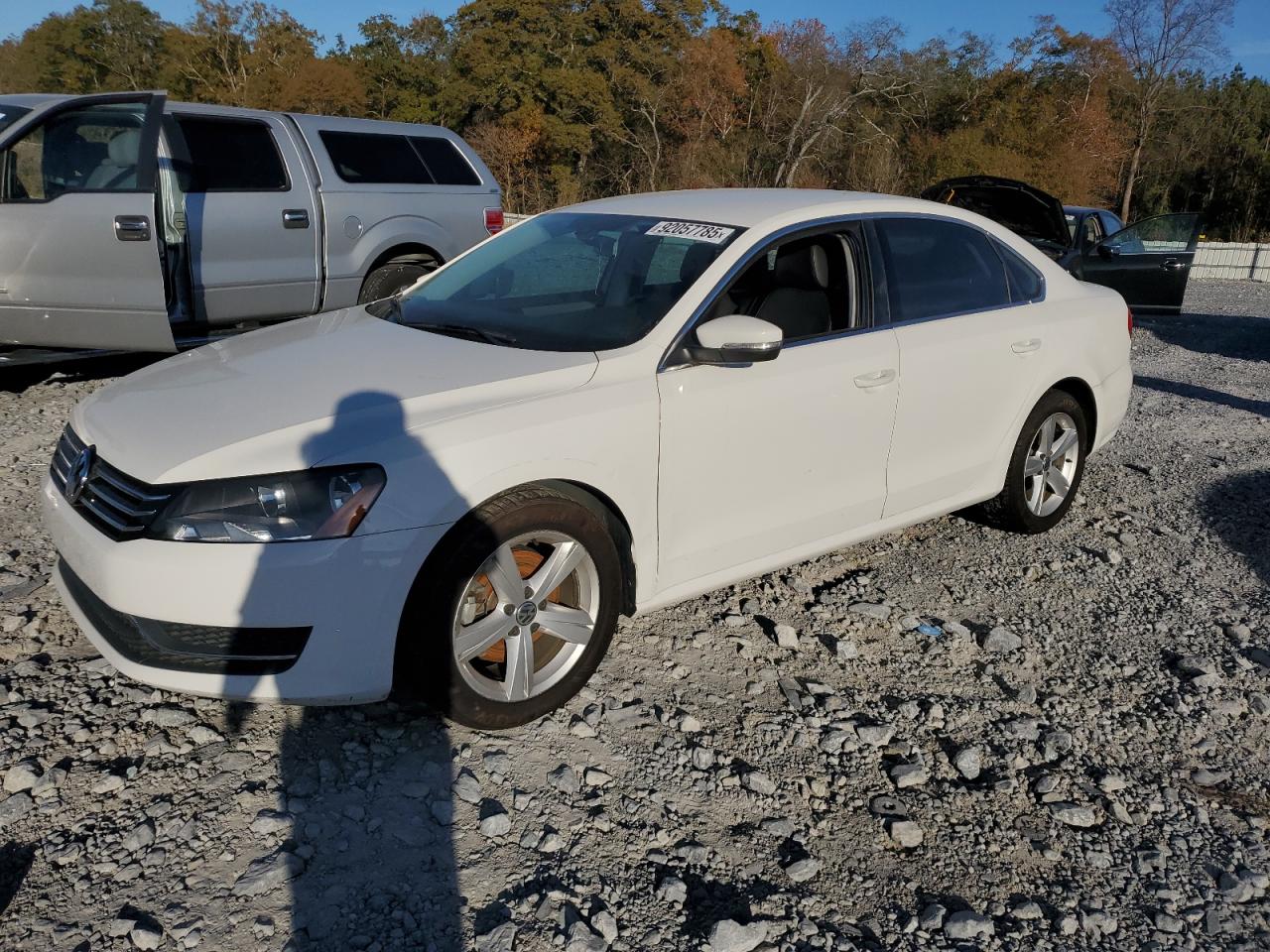 Volkswagen Passat Se Image 1