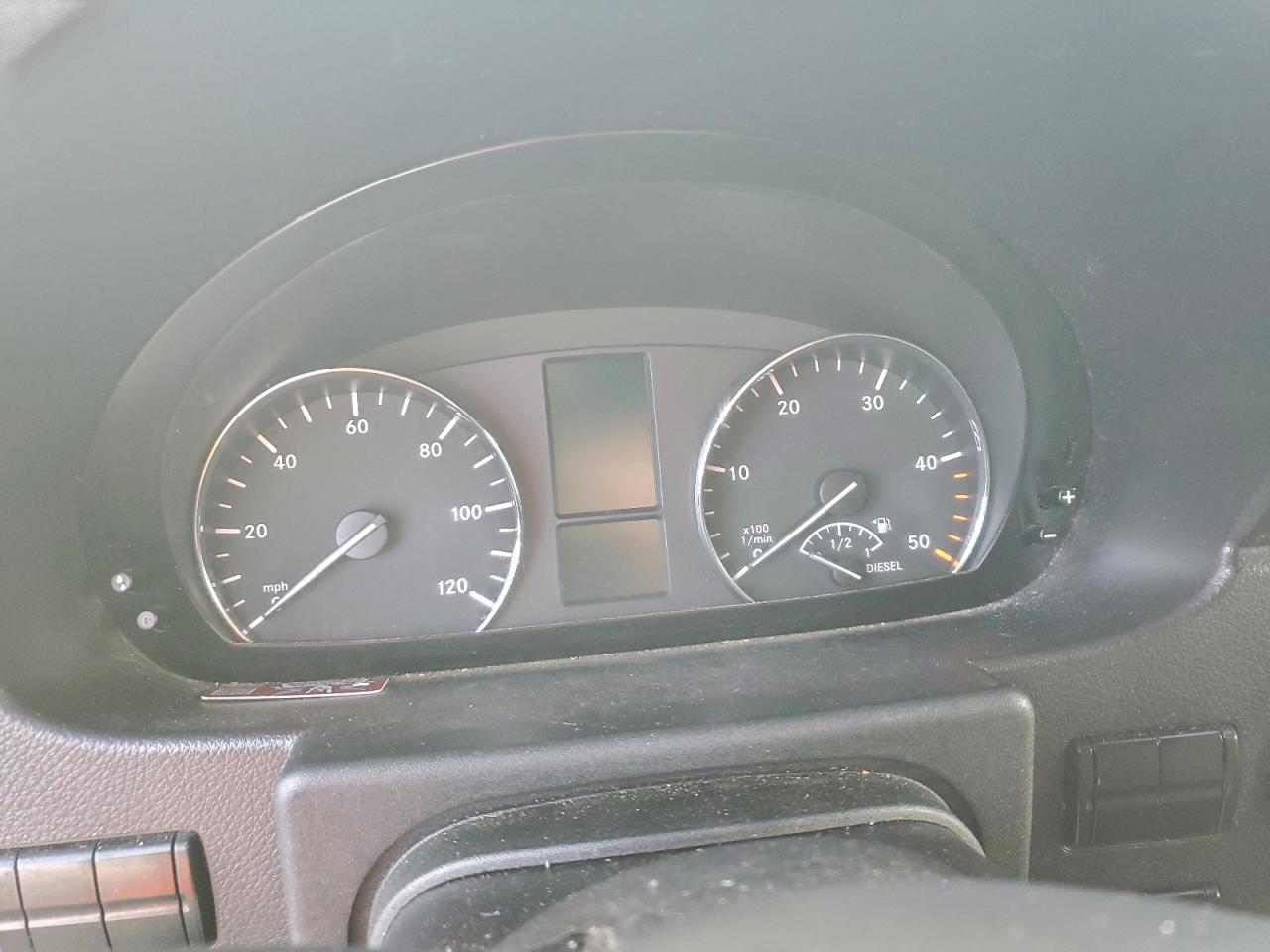 Mercedes-Benz Sprinter 2500 Image 6