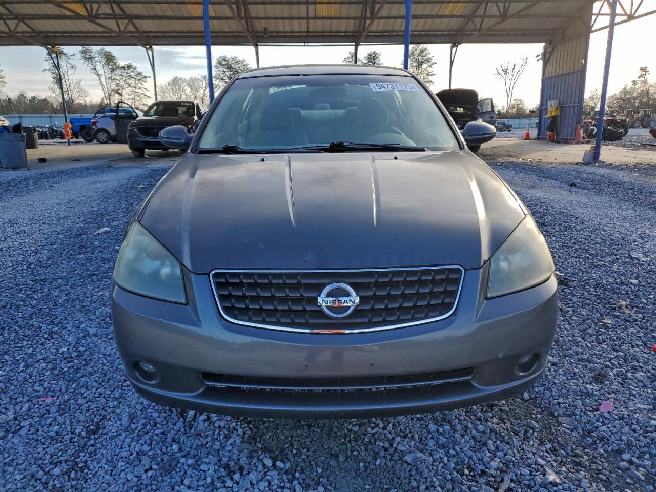 Nissan Altima Se Image 9