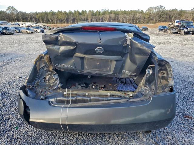 Nissan Altima Se Image 4