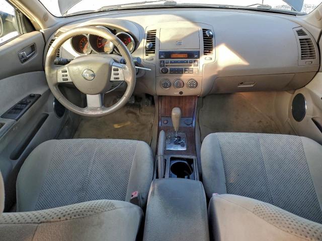 Nissan Altima Se Image 8