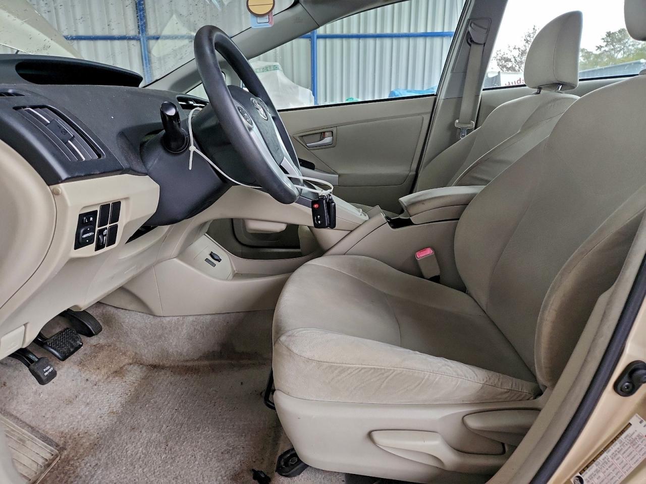 Toyota Prius Image 7