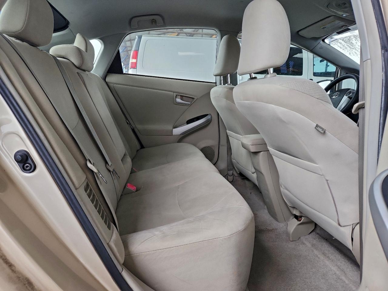 Toyota Prius Image 8