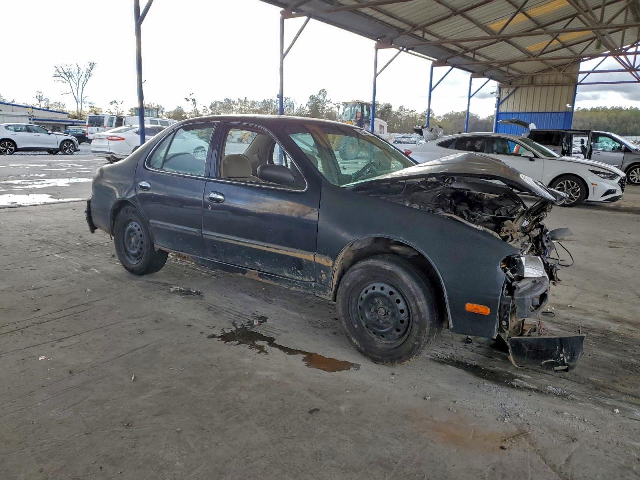 Nissan Altima Xe Image 2