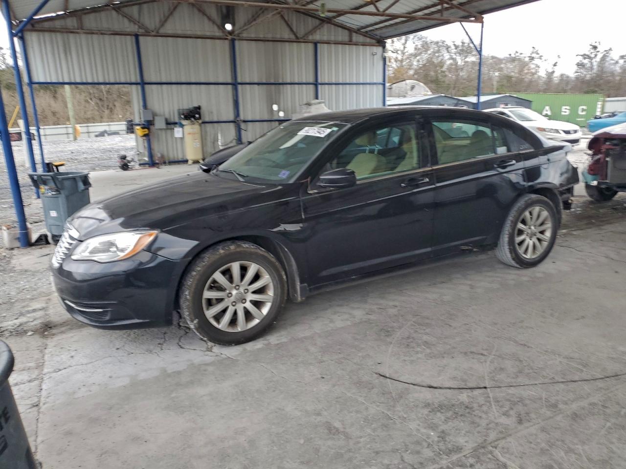 Chrysler 200 Touring Image 1