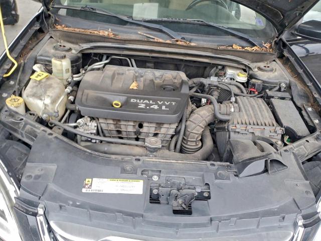 Chrysler 200 Touring Image 7