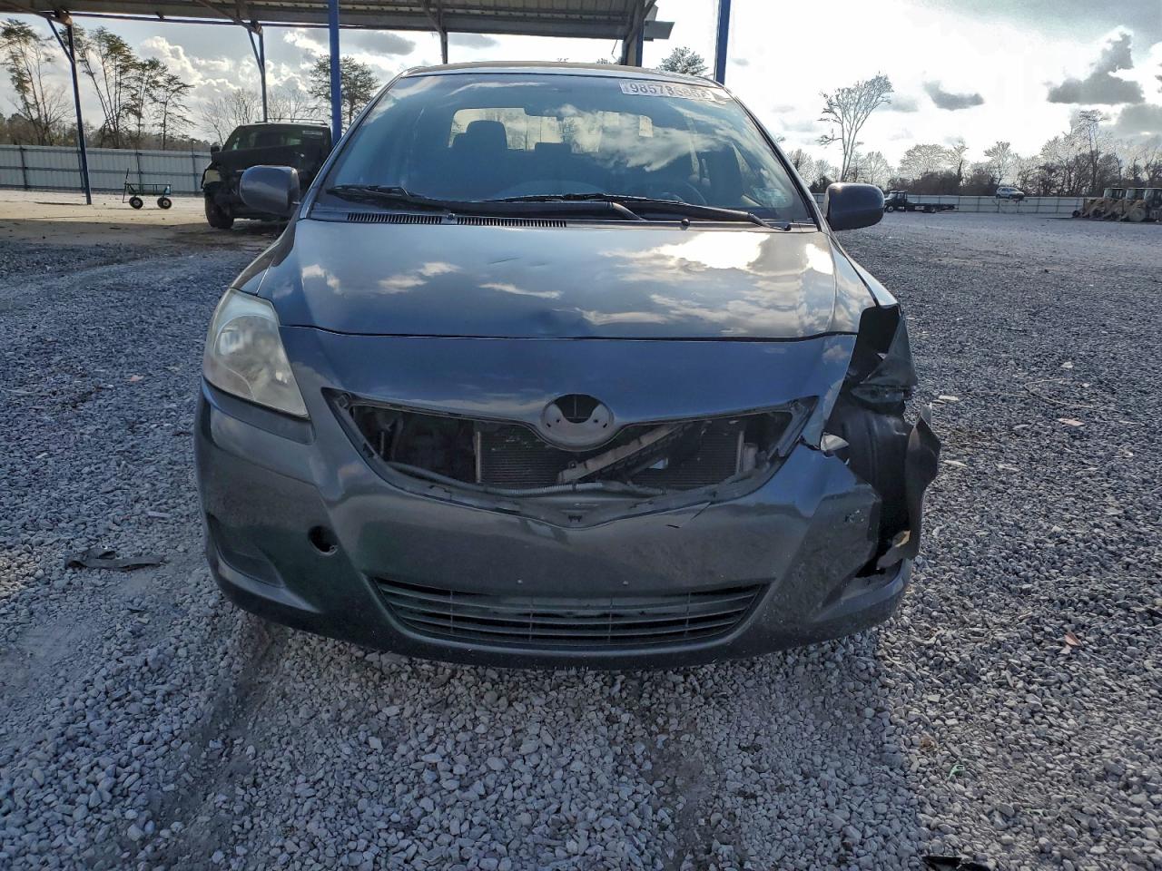 Toyota Yaris Image 9