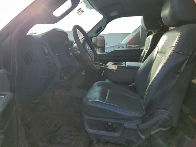 Ford F-550 Super Duty Image 4