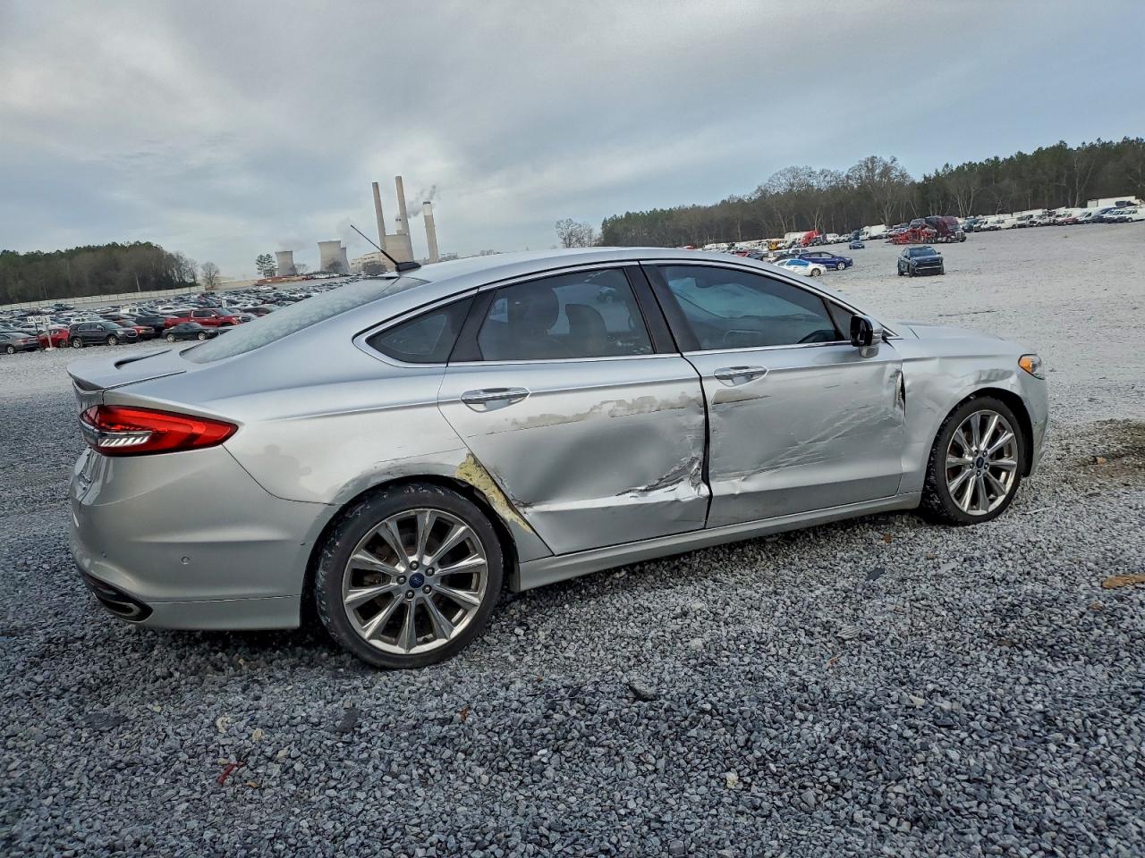 Ford Fusion Titanium Image 4