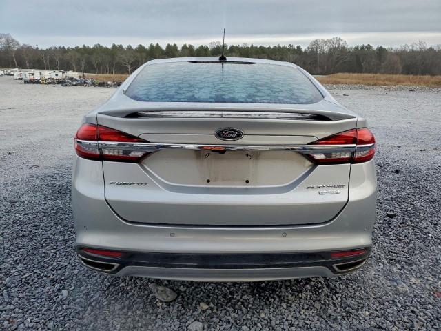 Ford Fusion Titanium Image 8