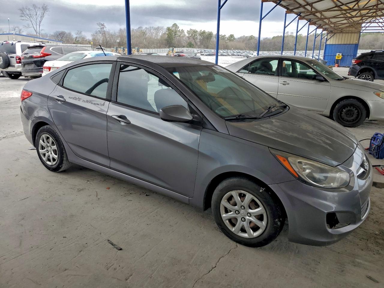 Hyundai ACCENT Gls Image 5