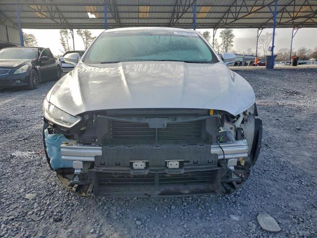 Ford Fusion Se Image 4