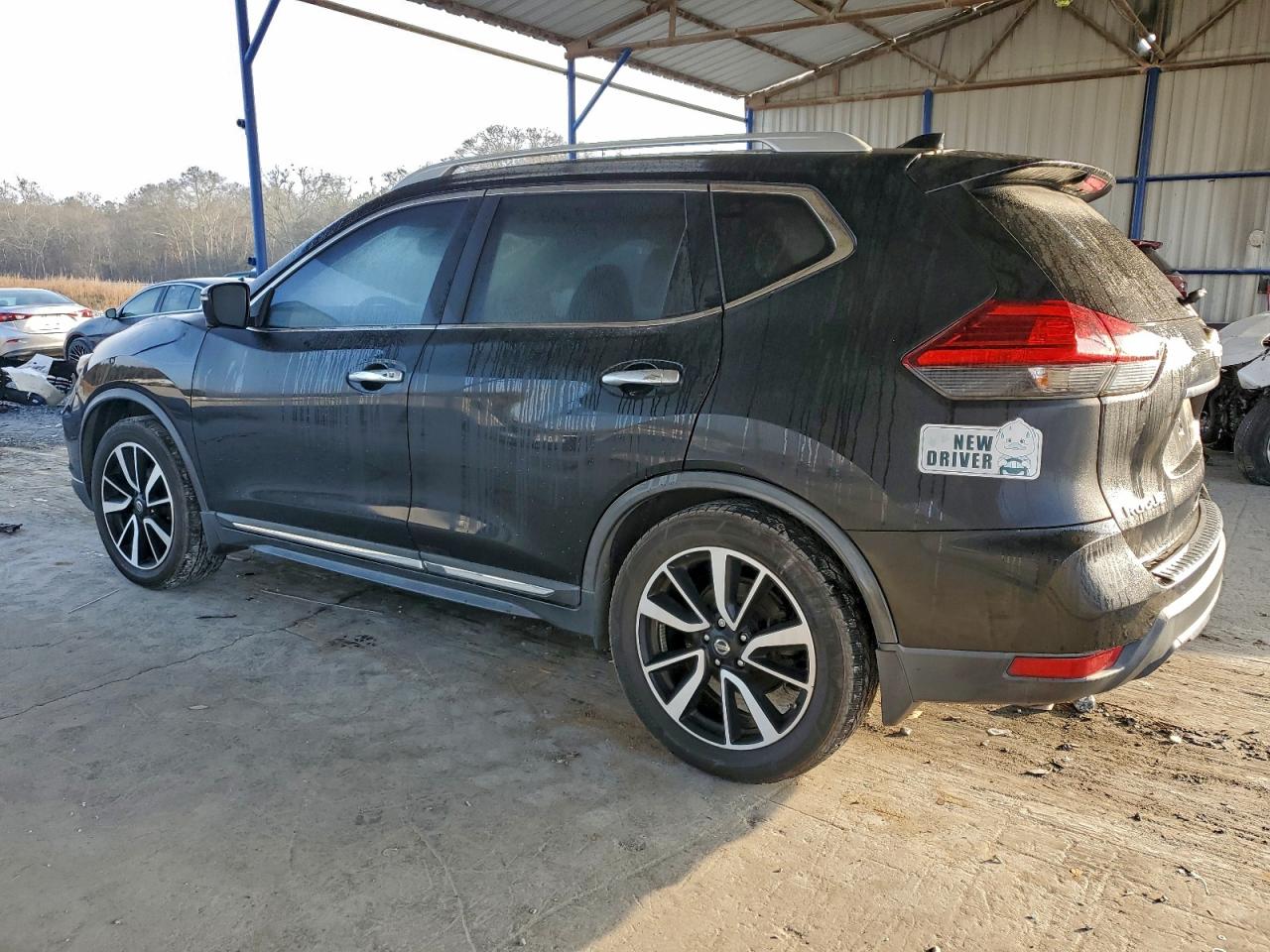 Nissan Rogue S Image 2