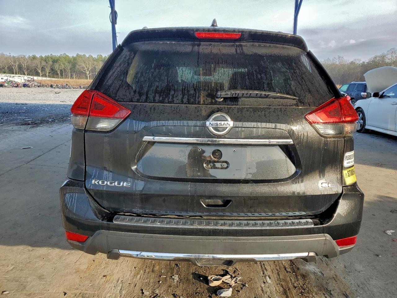 Nissan Rogue S Image 6