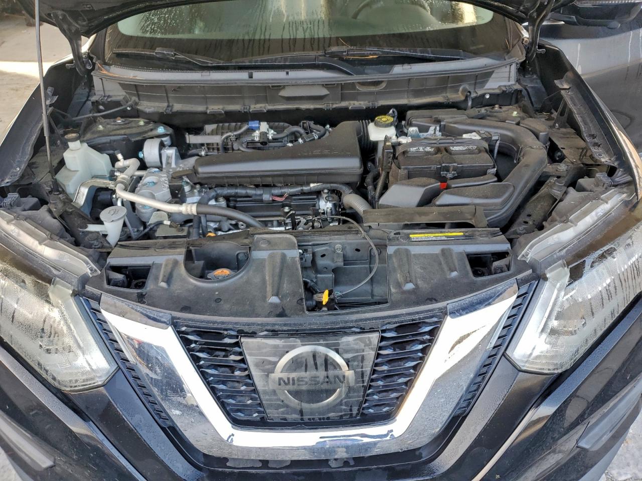Nissan Rogue S Image 9
