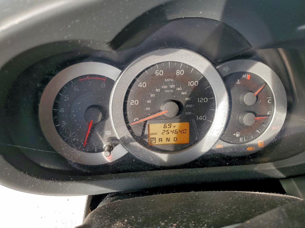 Toyota RAV4 Image 11