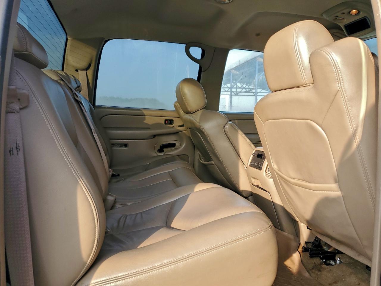 GMC Sierra C1500 Image 10