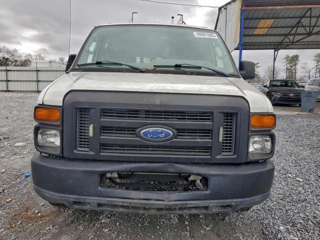 Ford E-150 E150 Van Image 9
