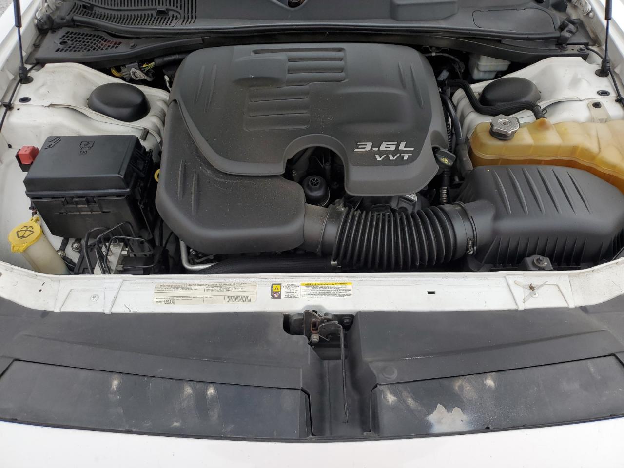 Dodge Challenger Image 2