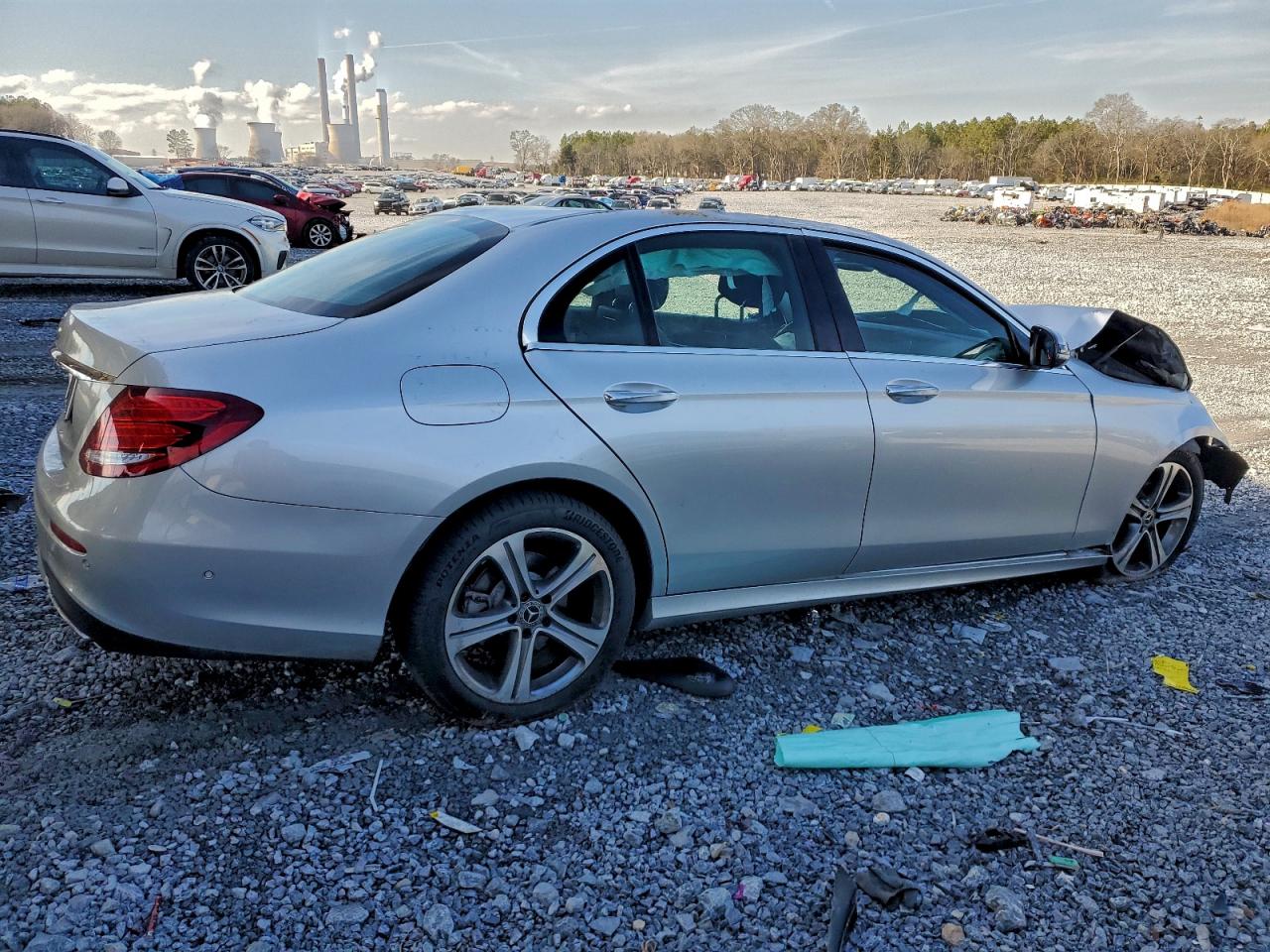 Mercedes-Benz E-Class 300 Image 5