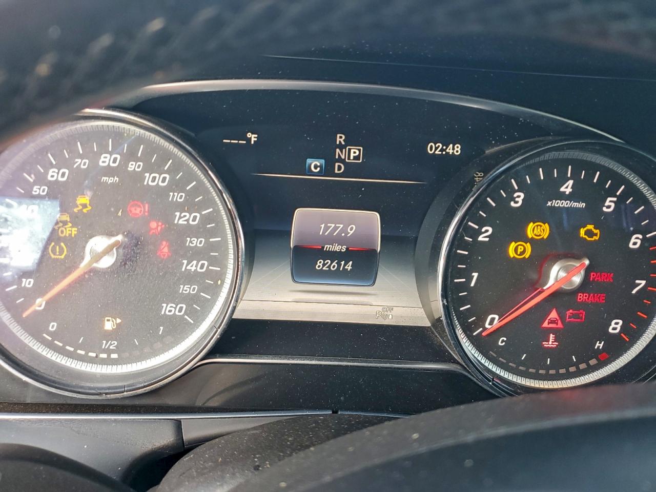 Mercedes-Benz E-Class 300 Image 9