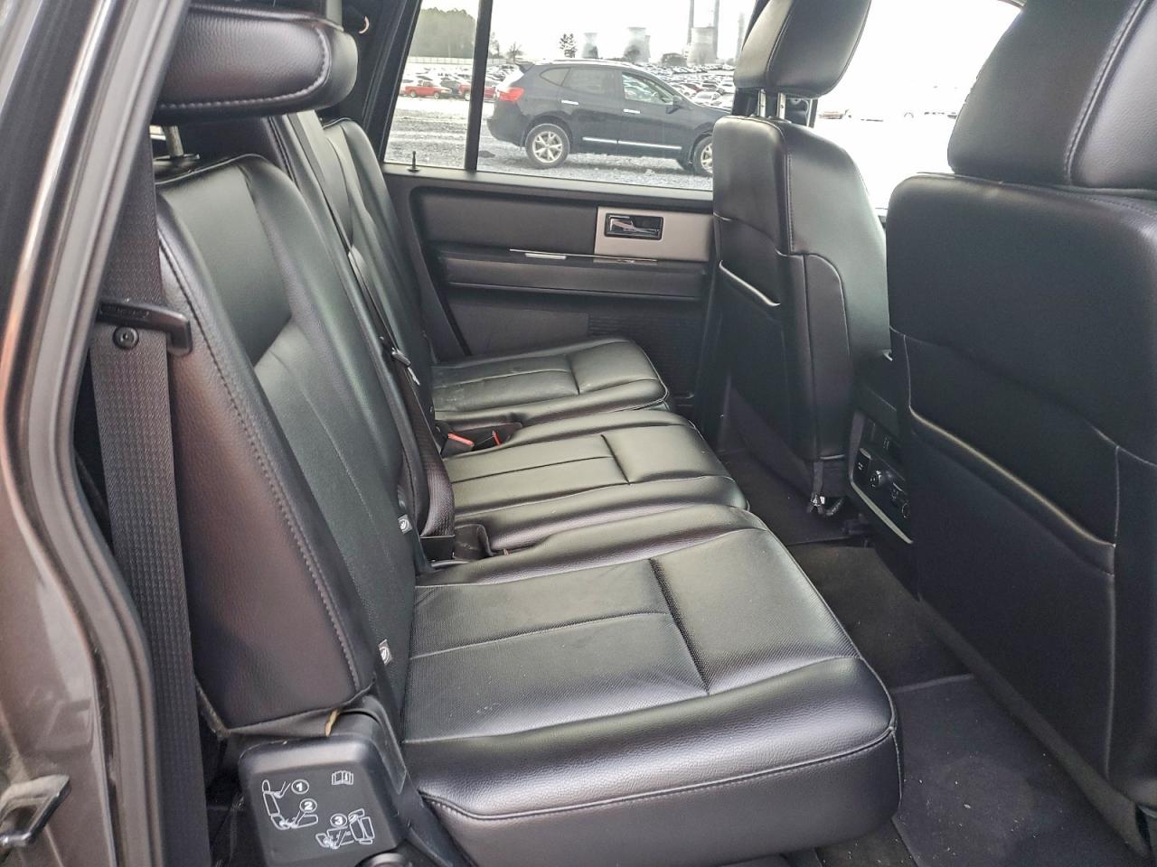 Ford Expedition El Xlt Image 7