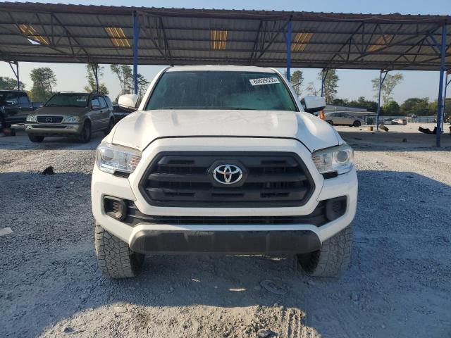 Toyota Tacoma Access Cab Image 2