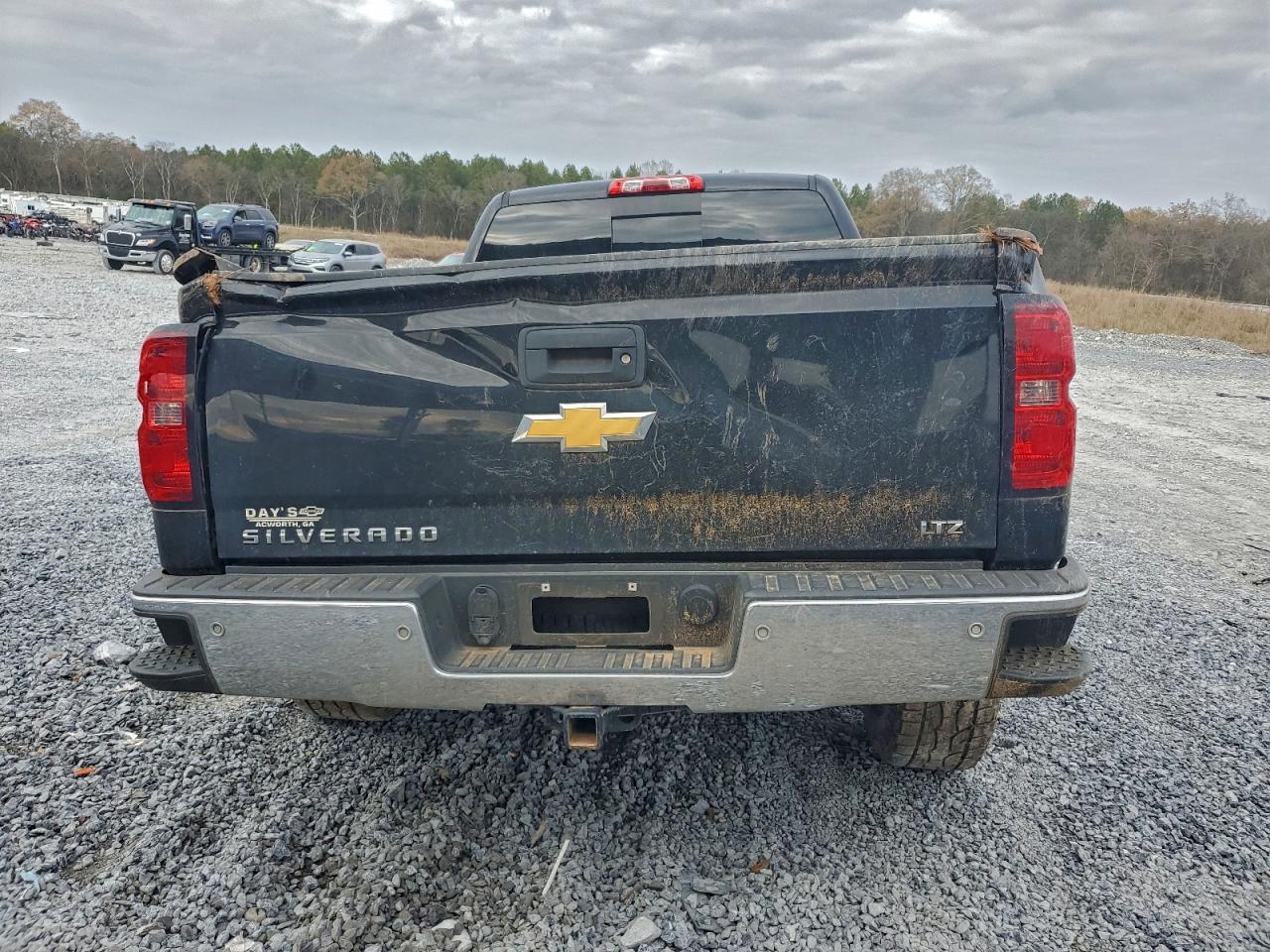 Chevrolet Silverado C1500 Ltz Image 8