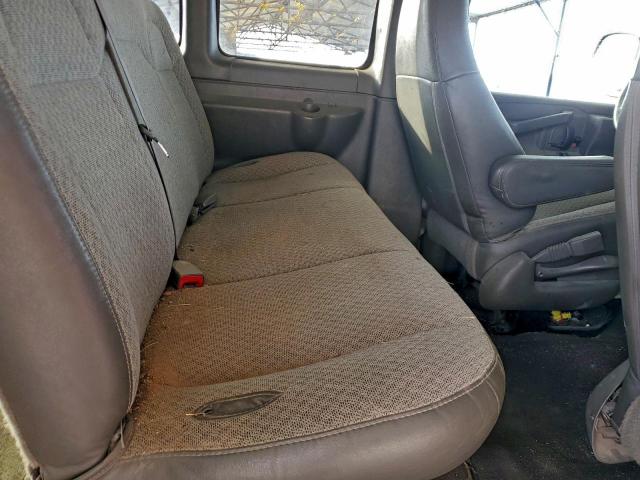 Chevrolet Express Lt Image 3