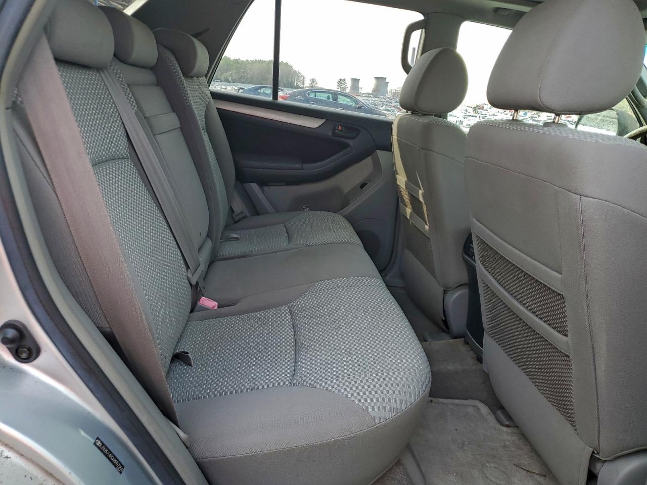 Toyota 4Runner Sr5 Image 4